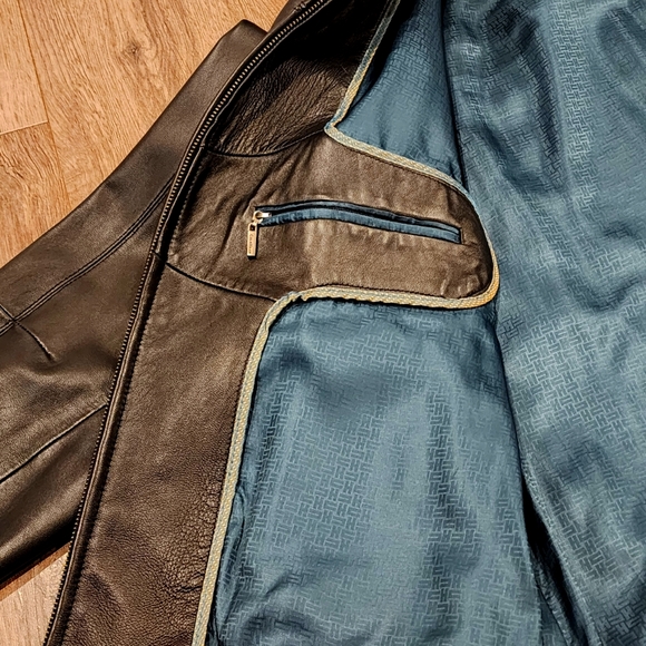 Cole Hann Lambskin Leather Jacket - Picture 5 of 11